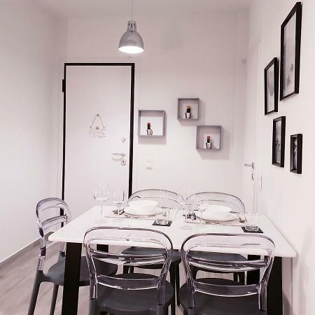 Beautiful Brand New Apartment Seaside Athens Exterior photo