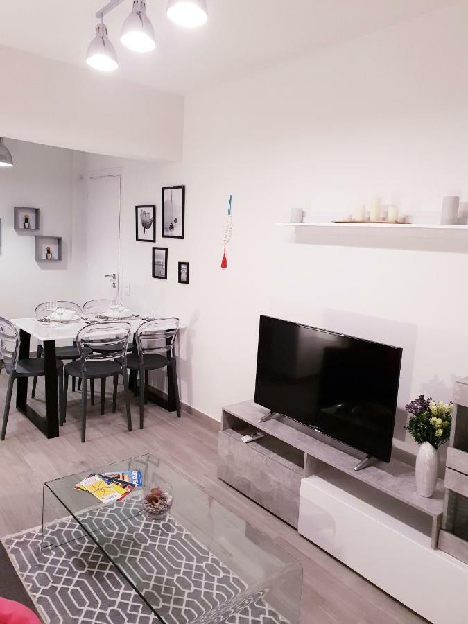 Beautiful Brand New Apartment Seaside Athens Exterior photo